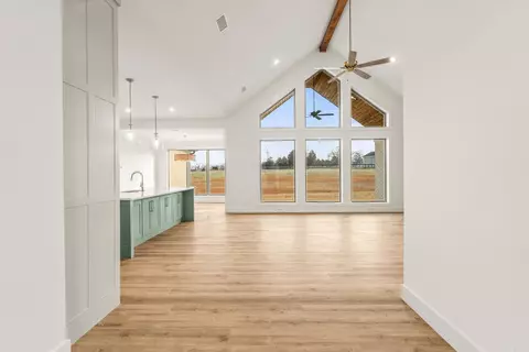 Entry Way - 3 Republican Loop, Greenbrier, AR 72058 photo 1 of 4