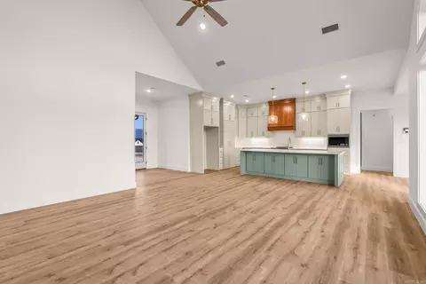Living - 3 Republican Loop, Greenbrier, AR 72058 photo 2 of 2