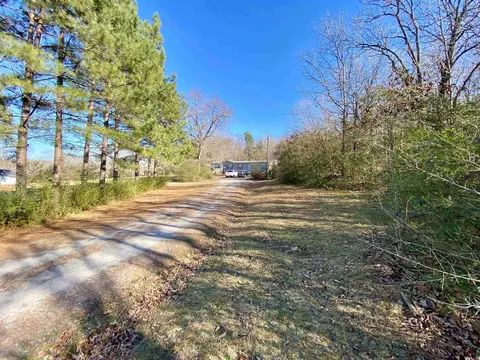 Exterior - 9 Olivia Ln, Conway, AR 72032 photo 2 of 8