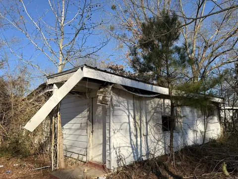 3003 Jonquil St, Pine Bluff, AR 71603 photo 1