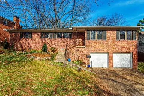 9720 Treasure Hill Rd, Little Rock, AR 72205