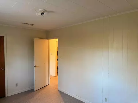 Bedroom - 5910 W Malcomb St, Pine Bluff, AR 71602 photo 1 of 7