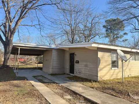 Exterior - 5910 W Malcomb St, Pine Bluff, AR 71602 photo 2 of 2
