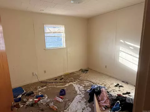Bedroom - 5910 W Malcomb St, Pine Bluff, AR 71602 photo 3 of 7