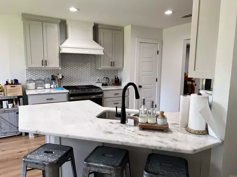 Kitchen - 114 Hayes St, Haskell, AR 72015 photo 1 of 7