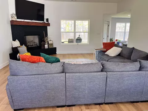 Living - 114 Hayes St, Haskell, AR 72015 photo 1 of 3