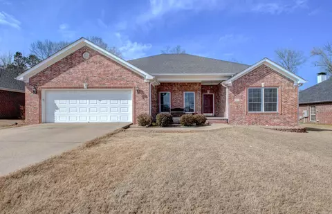 3609 Westshore Dr, Sherwood, AR 72120