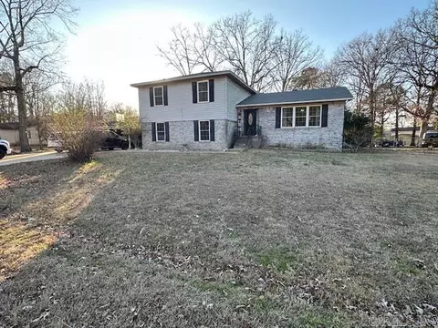 922 Cara Jane Dr, Redfield, AR 72132