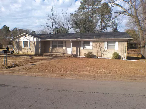 2606 Lynwood Dr, Arkadelphia, AR 71923