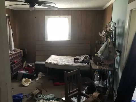 Bedroom - 2412 S Camden Rd, Pine Bluff, AR 71603 photo 4 of 4