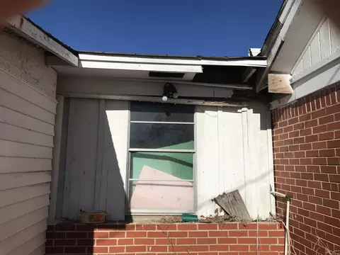 Exterior - 2412 S Camden Rd, Pine Bluff, AR 71603 photo 6 of 6