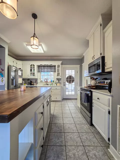 Kitchen - 511 6th St, Marked Tree, AR 72365 photo 6 of 8
