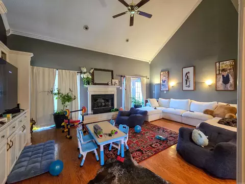 Living - 511 6th St, Marked Tree, AR 72365 photo 2 of 5
