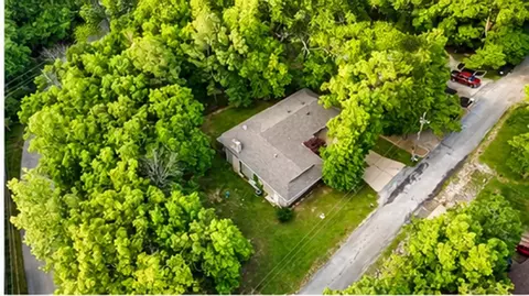 86 Cherokee Rd, Cherokee Village, AR 72529