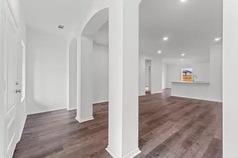 Entry Way - 16 Buckshot Dr, Ward, AR 72176 photo 2 of 4