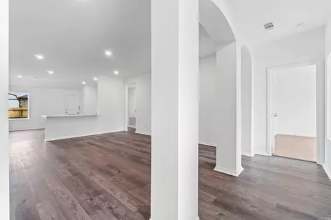 Entry Way - 16 Buckshot Dr, Ward, AR 72176 photo 1 of 4