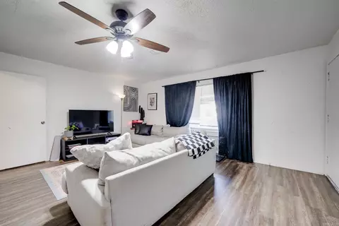 819 821 Center St, Conway, AR 72034 photo 17