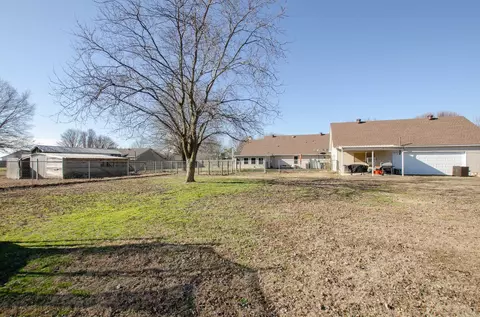 13326 Dixie Ln, Trumann, AR 72472 photo 9