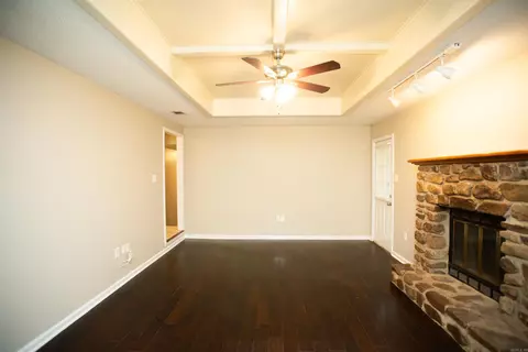 10 Willow Oak Loop, Maumelle, AR 72113 photo 4