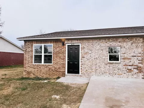 608-610 Lucas St, Clarksville, AR 72830