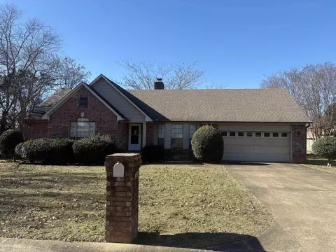 505 Live Oak Dr, Searcy, AR 72143