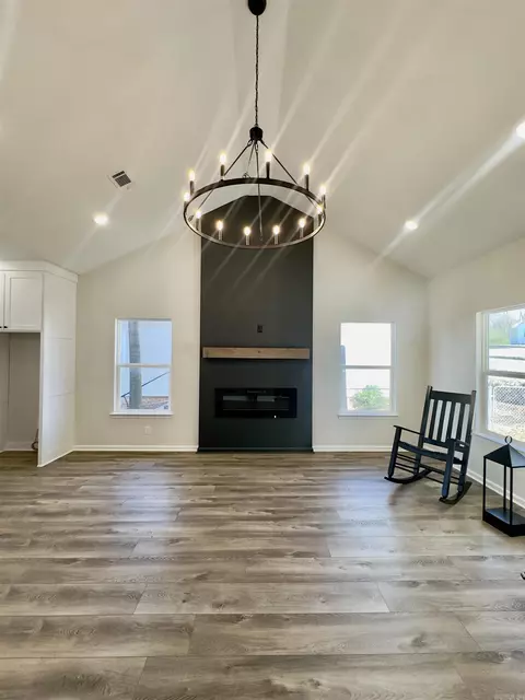 Other - 121 S First St, Benton, AR 72015 photo 1 of 1