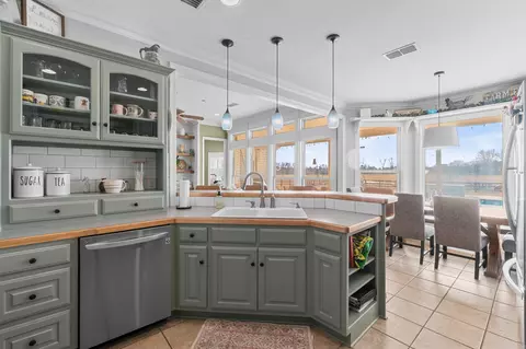 Kitchen - 659 Wagon Train Rd, Beebe, AR 72012 photo 1 of 4