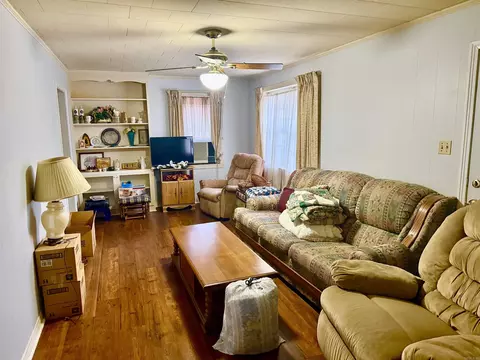 729 Fairview St, Conway, AR 72034 photo 4