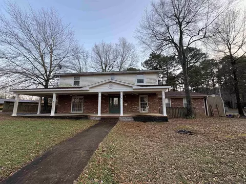 1501 Deener Dr, Searcy, AR 72143