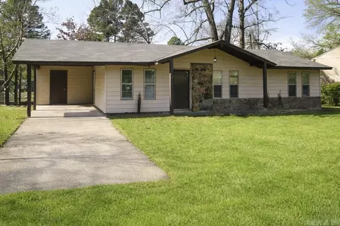 29 Compass Pt, Sherwood, AR 72120