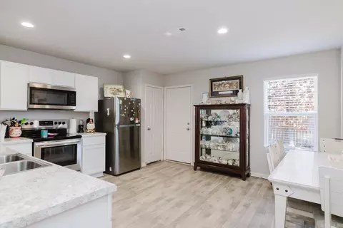 Kitchen - 2290 Getty Dr, Conway, AR 72032 photo 3 of 3