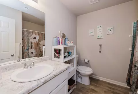 Bath - 2290 Getty Dr, Conway, AR 72032 photo 2 of 2