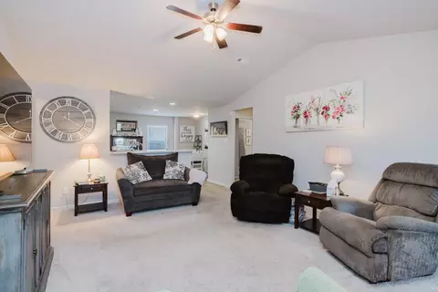 Entry Way - 2290 Getty Dr, Conway, AR 72032 photo 2 of 4