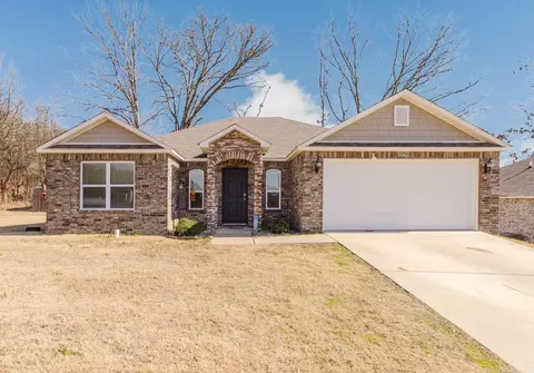 Exterior - 2290 Getty Dr, Conway, AR 72032 photo 1 of 6