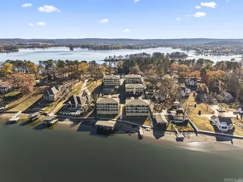 225 Lookout Pt #C3, Hot Springs, AR 71913