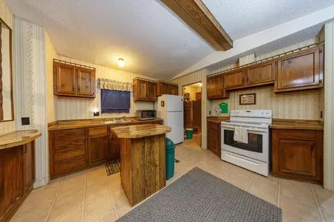 Kitchen - 3774 Hwy 167, Ash Flat, AR 72513 photo 1 of 1