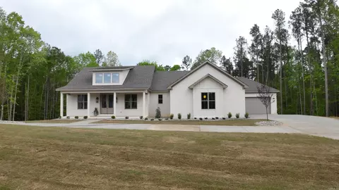 1024 Williams Creek Dr, Benton, AR 72019