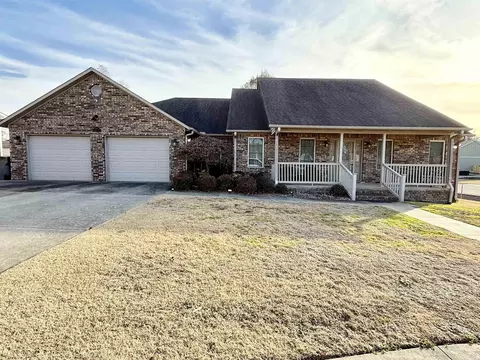 4504 Prince Dr, Paragould, AR 72450