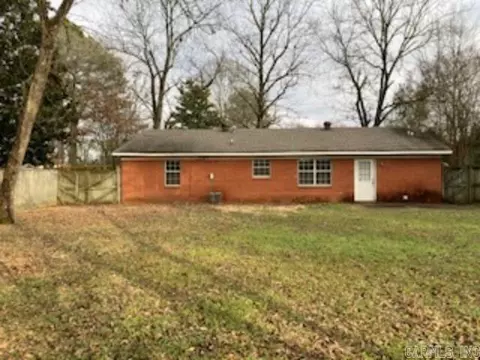 211 N Hickory, Beebe, AR 72012 photo 6