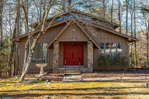 6 Pego Cir, Hot Springs Village, AR 71909