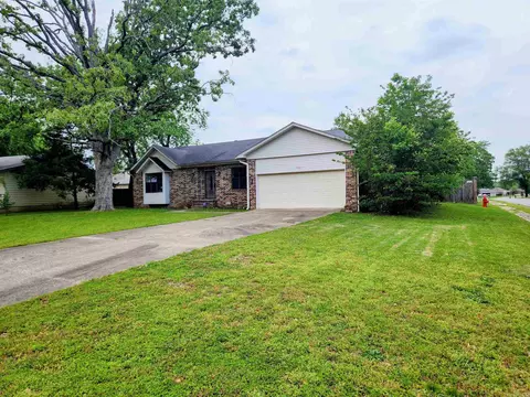 7000 Northlake Dr, Jacksonville, AR 72076