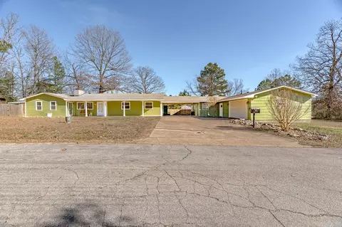 16 Gay Dr, Highland, AR 72542