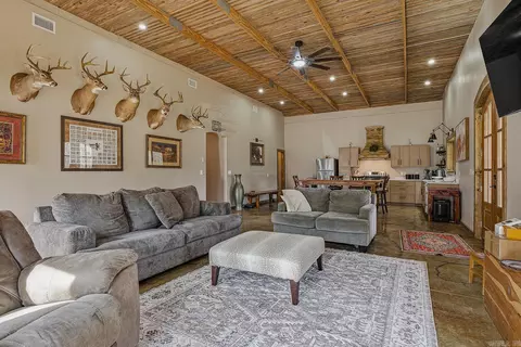 4822 Possum Hollow Rd, Harrisburg, AR 72432