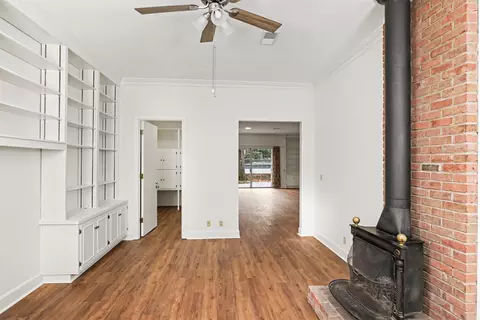 Living - 14 Westridge, Pine Bluff, AR 71603 photo 4 of 5