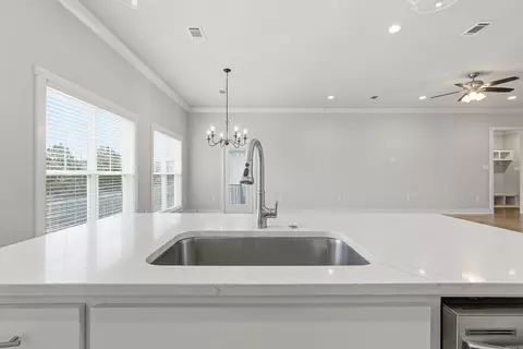 Kitchen - 1635 Poteete Dr, Conway, AR 72034 photo 5 of 5
