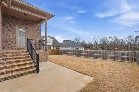 Exterior - 1635 Poteete Dr, Conway, AR 72034 photo 2 of 6
