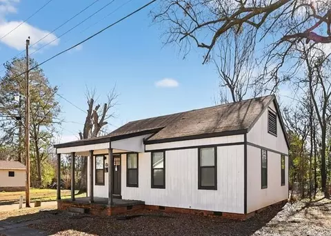 Exterior - 1501 Gresham St, Arkadelphia, AR 71923 photo 3 of 5