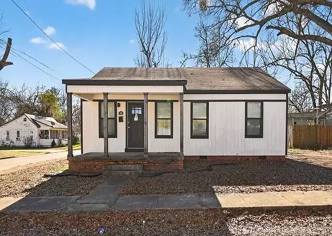 Exterior - 1501 Gresham St, Arkadelphia, AR 71923 photo 1 of 5