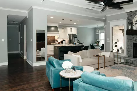 Entry Way - 1601 Huntley, Benton, AR 72015 photo 2 of 2