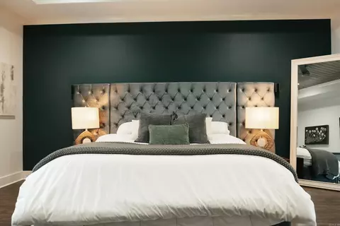 Bedroom - 1601 Huntley, Benton, AR 72015 photo 1 of 6